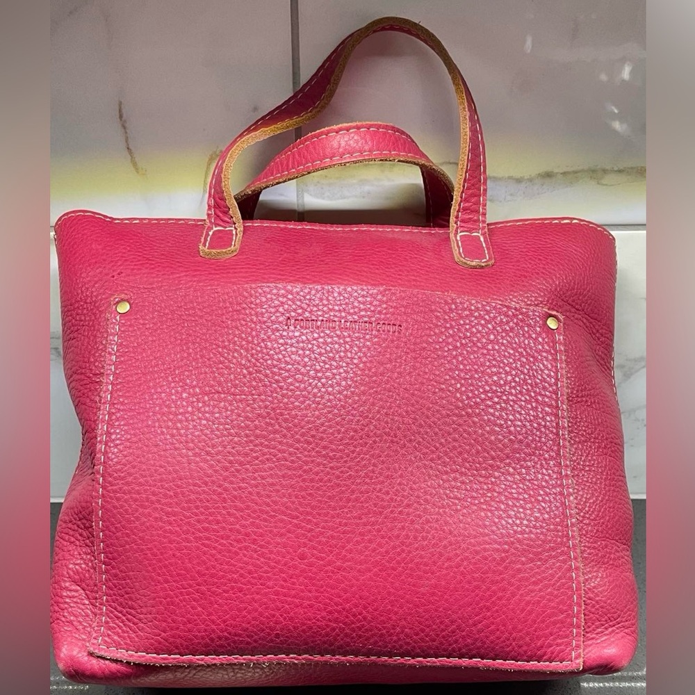 🦄🦄POMEGRANATE🦄🦄 Medium Crossbody Zip by Portland Leather Goods